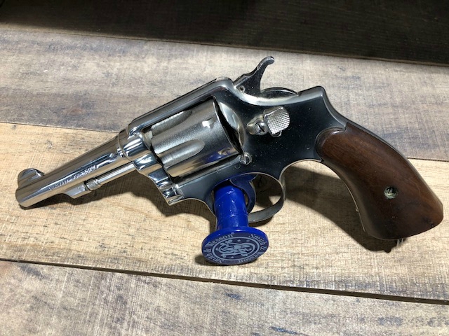 SMITH & WESSON INC - Victory Revolver Nickle 38spl - Picture 1