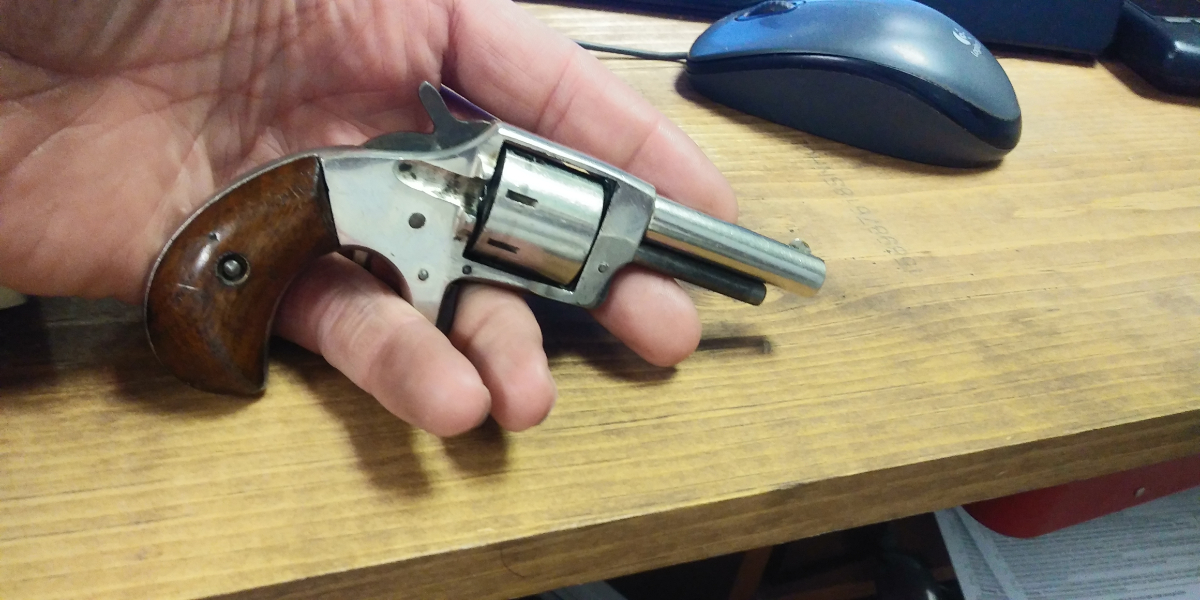 Iver Johnson Defender 89 nickel plated old crusty pocket gun, spur