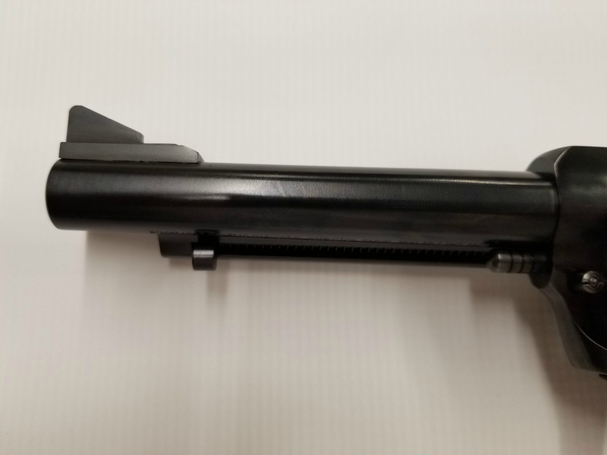 Ruger - New Model BlackHawk 13568 - Picture 2