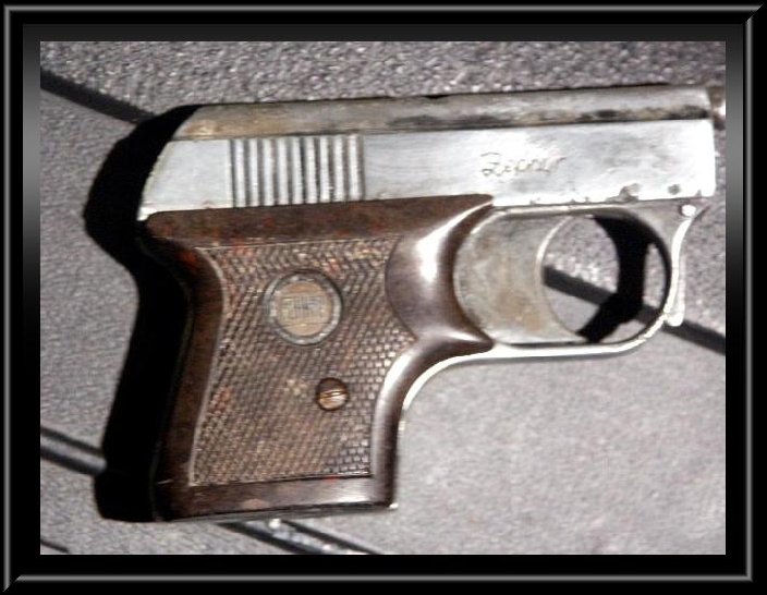 German Zephyr 22 cal. 6 shot Blank Pistol Picture 2
