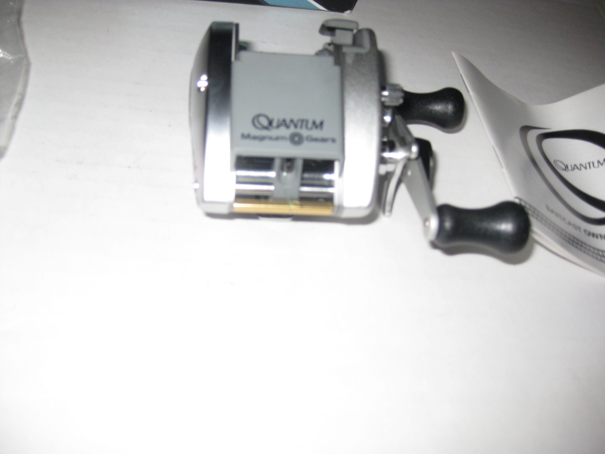 Pictures 2 Zebco, Quantum Model 1311MG, Left Hand Retrieve, Baitcast