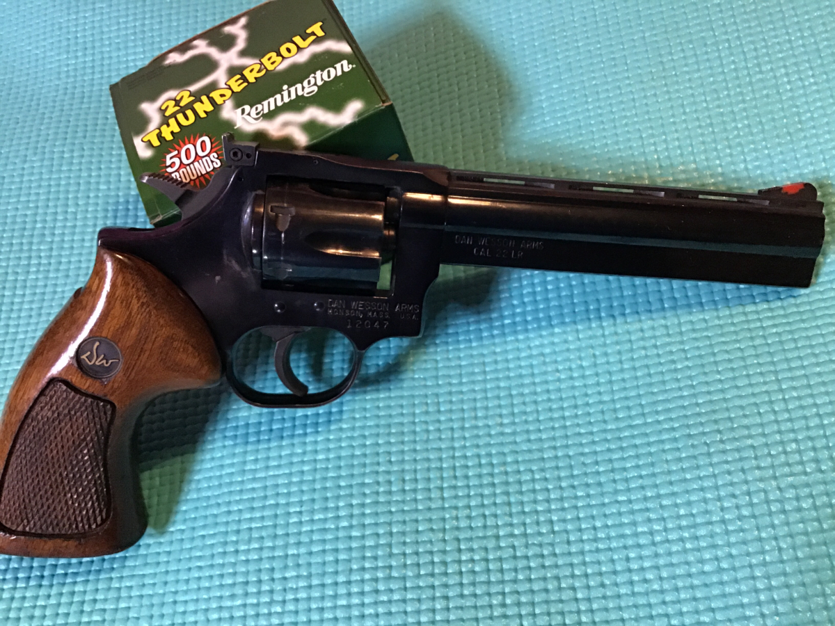 DAN WESSON MODEL 22 DA 22LR Revolver .22 LR - Picture 9
