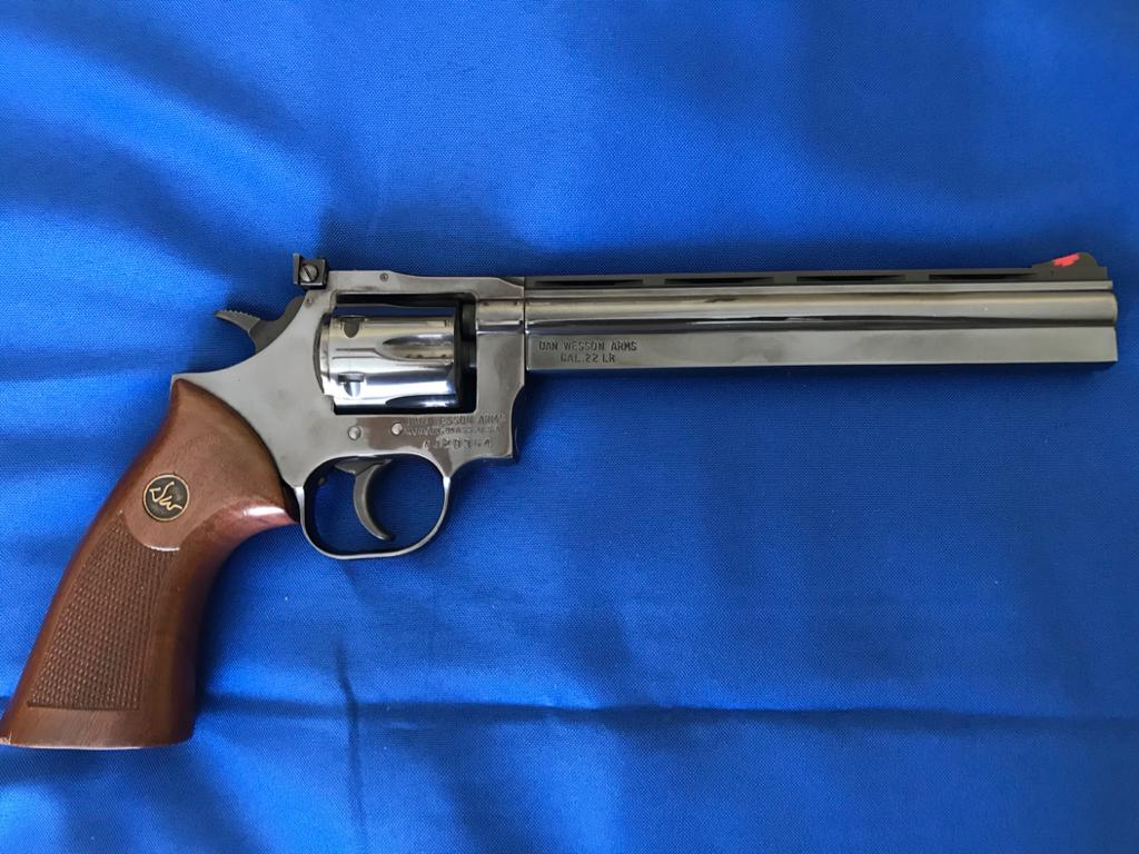 Dan Wesson Arms 22 Vh Target Model Revolver 8 1/8 Bbl .22 Lr For Sale ...