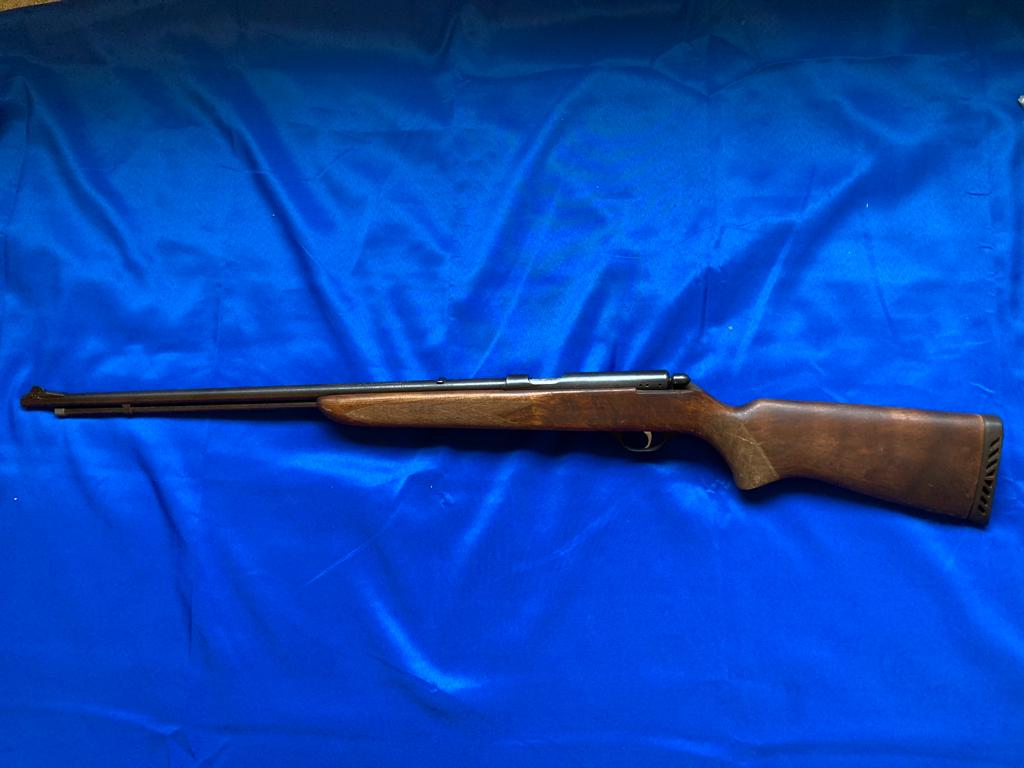Marlin Model 81 DL. Early Style Bolt Rifle 22 .22 LR - Picture 1