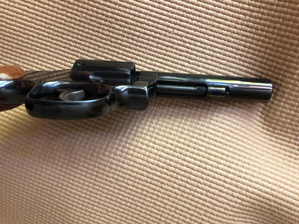Smith & Wesson Model 13-2 357 Magnum Revolver 4