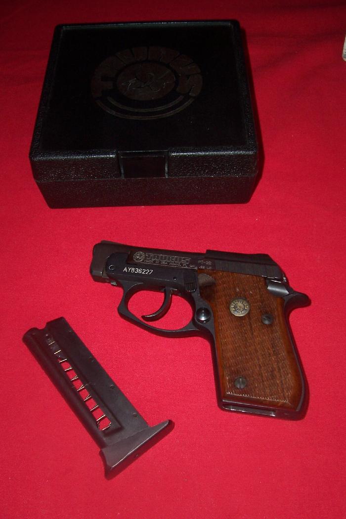 Taurus Model Pt22 Tip Up Barrel Great Pocket Gun For Sale at