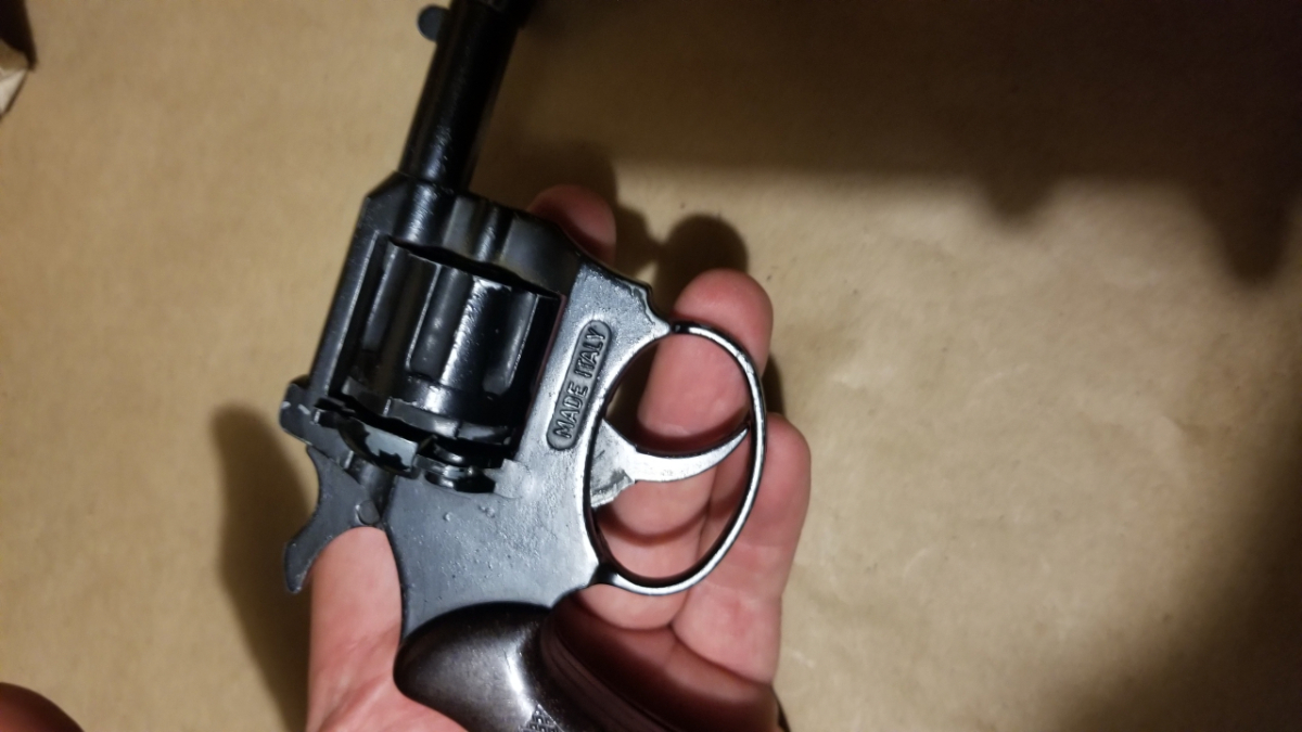 2 Starter Pistols Vanguard Volcanic 22 Italy For Sale at