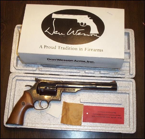 Dan Wesson Model 40-V8S .357 Maximum SuperMag 8