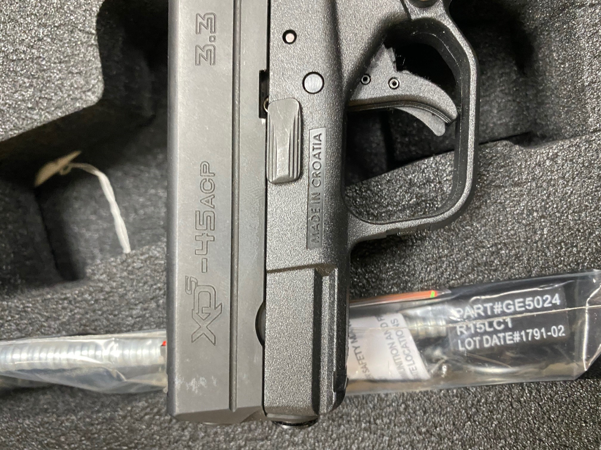 Springfield Armory Xds .45 Acp Mint Condition Never Shot Original Case