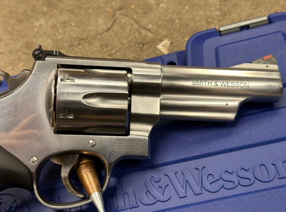 SMITH & WESSON 629 4