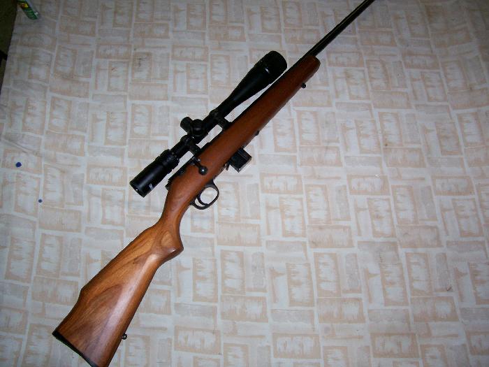 Marlin Marlin 925M .22 Magnum with 6x24x40 Scope Like New