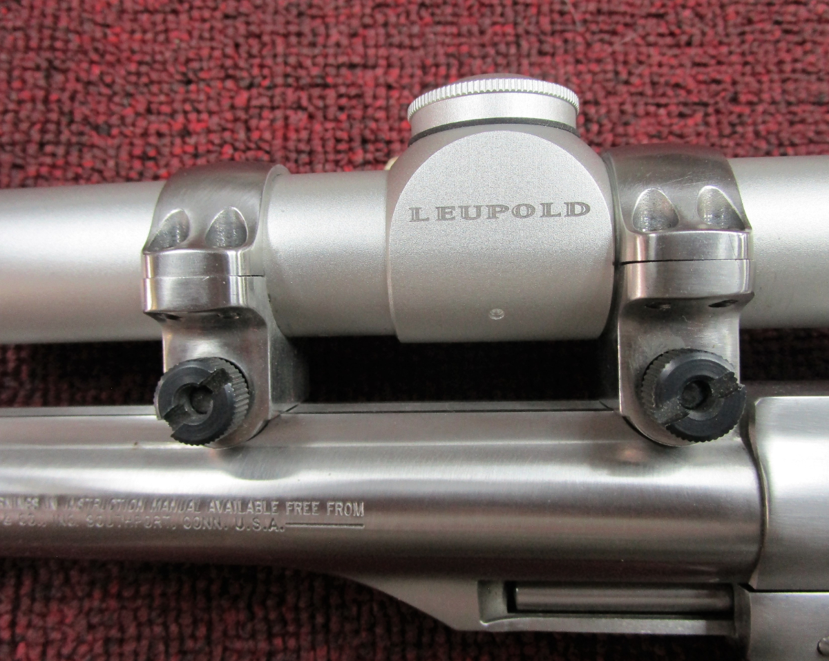 Ruger Red Hawk 7.5in Barrel Hogue Exotic Wood Grips Leupold M8 2x .44