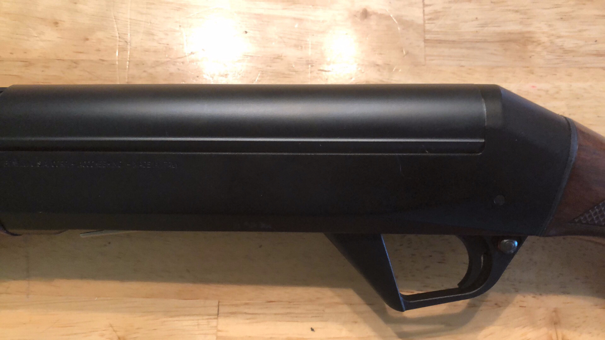 Benelli Super Black Eagle Ii. Walnut Stock & Forearm. All Choke Tubes