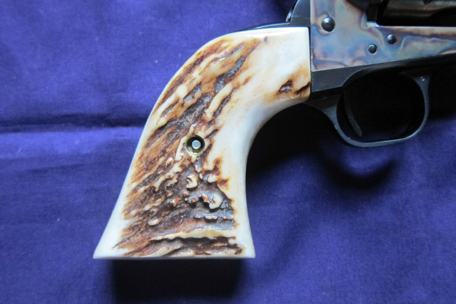 COLT MFG CO INC - Second generation Colt SAA with stag grips - Picture 6