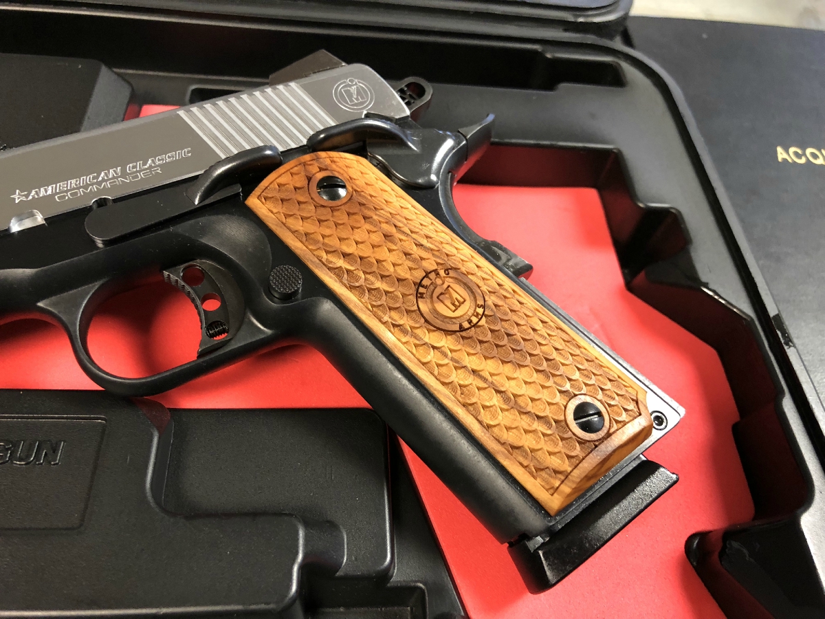 Metro Arms American Classic 1911 Commander Single 45 Acp 425 Inch 8 Hardwood Grip With A 1624