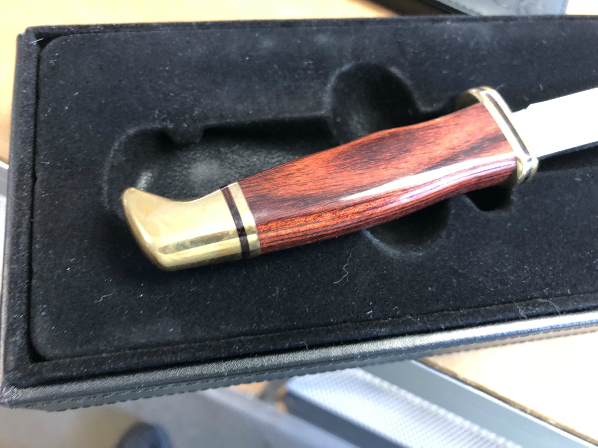 BUCK WHITETAILS UNLIMITED 102 FIXED BLADE LIMITED EDTION KNIFE WITH