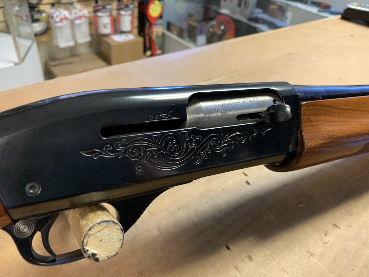 Remington Arms Model 1100 Deluxe Semi-Auto Shotgun 28 Inch Barrel Nice ...