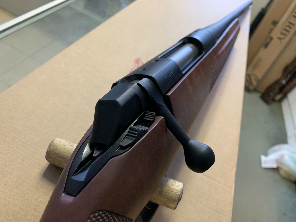 Pictures: Winchester XPR Sporter Bolt Action Rifle 22 Inch Free Float ...