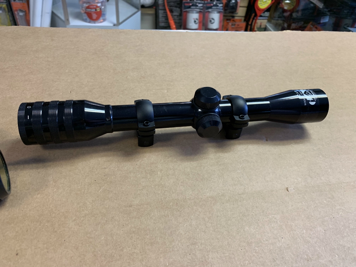 Munson 4x32 Rifle Scope With Rings And Lens Covers Clear Optics Nice