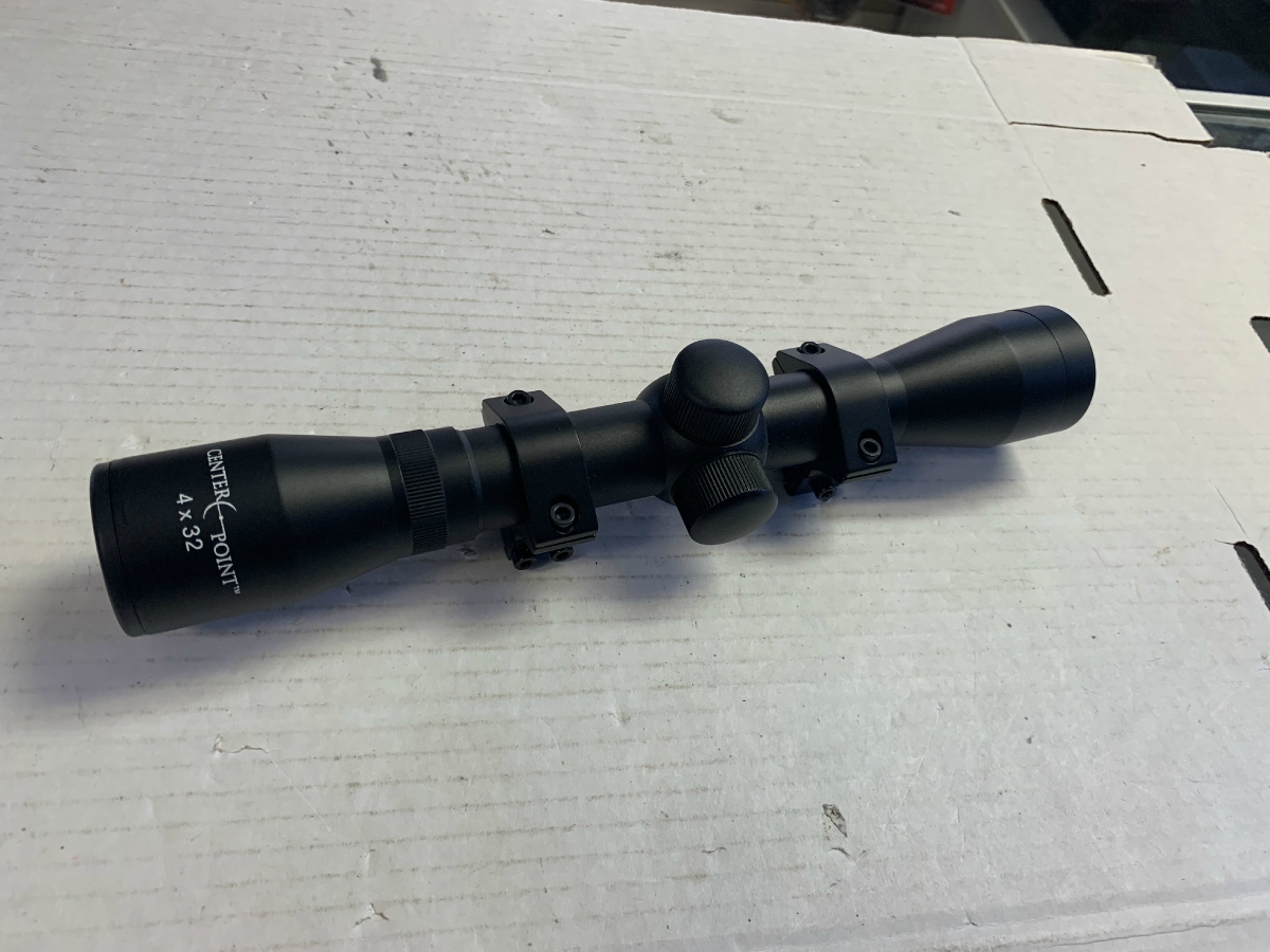 Center Point 4x32 Rifle/Crossbow Scope In Good Condition With Rings 3/8 ...