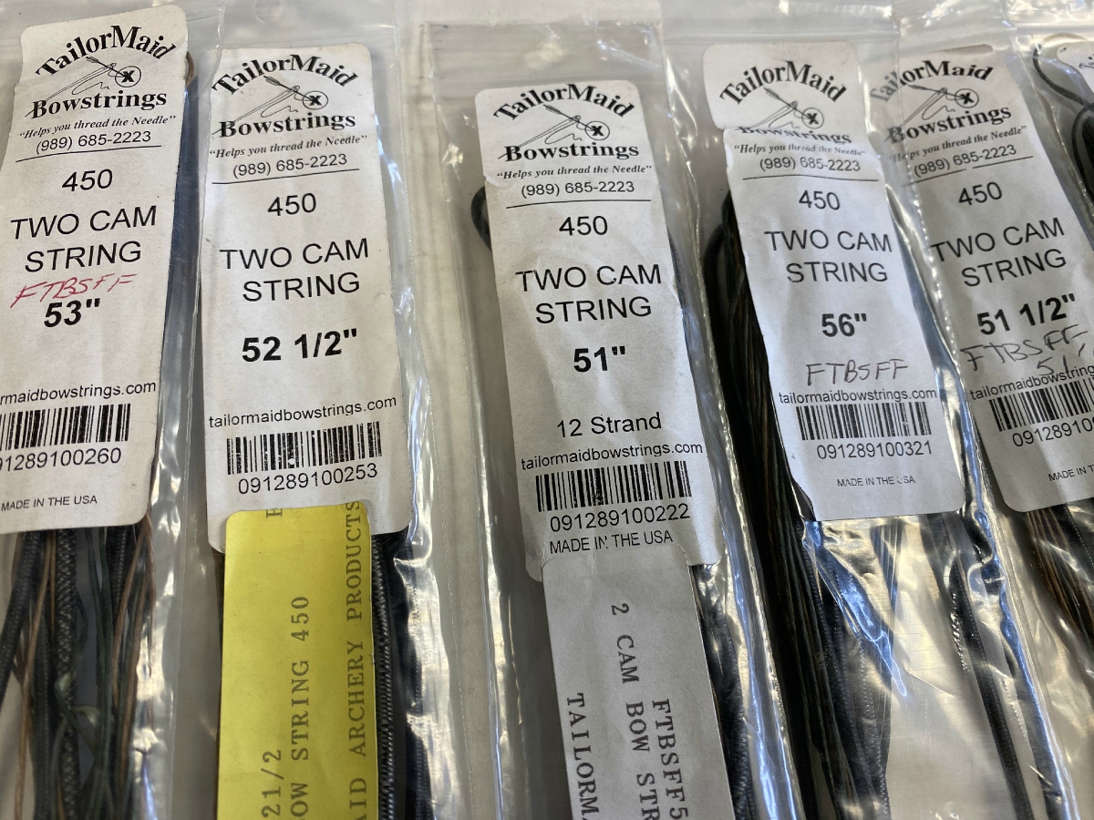 Nice Lot Of 14 New Bow Strings For Sale at 17111343