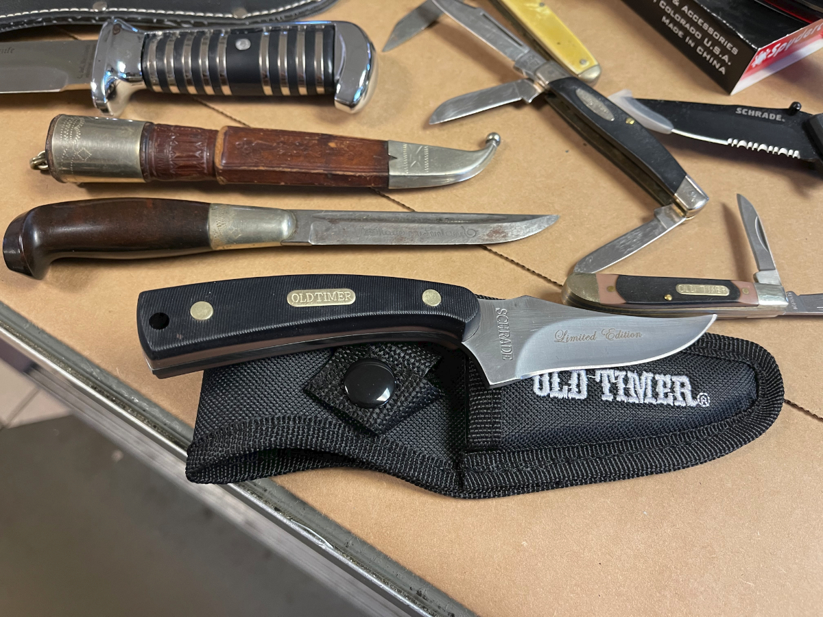 Excellent Lot Of Quality Hunting And Pocket Knives New And Used As Is