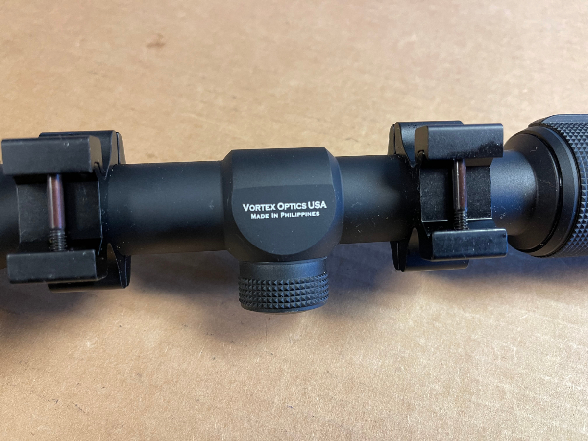 Vortex Diamondback 39x40 Rifle Scope With Rings In Excellent Condition For Sale at GunAuction