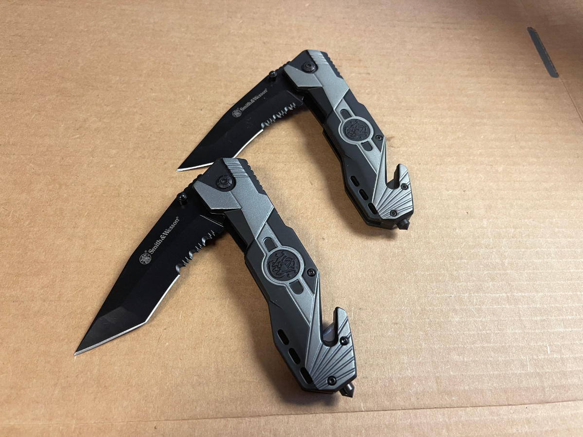 Two Smith & Wesson Tac Ops Multi Purpose Folding Knives New For Sale at