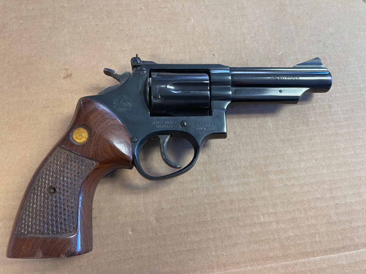 Taurus Model 66 6 Shot Revolver Blued Wood Grips 4 Inch Barrel Nice 357 Magnum For Sale At 