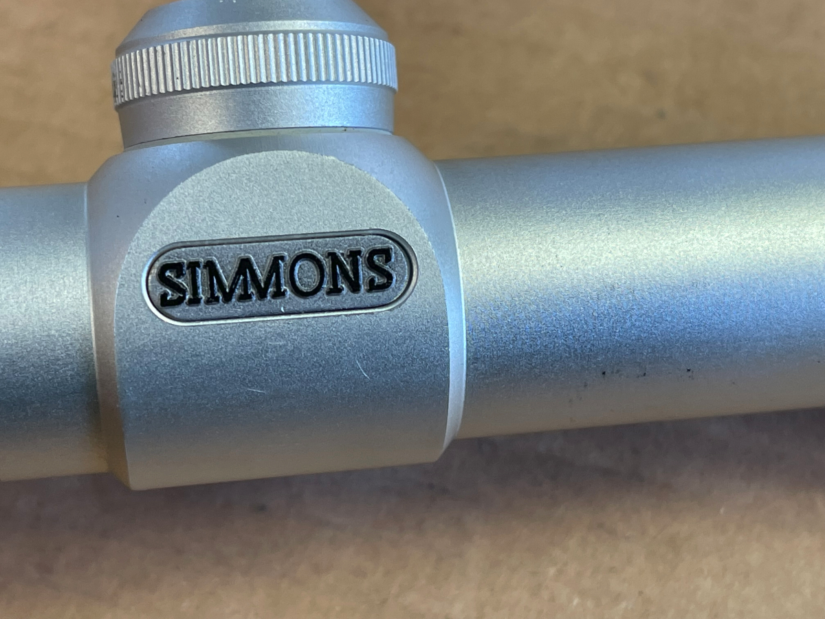 Simmons Pro Hunter 2x20 Silver Pistol Scope In Excellent Condition For