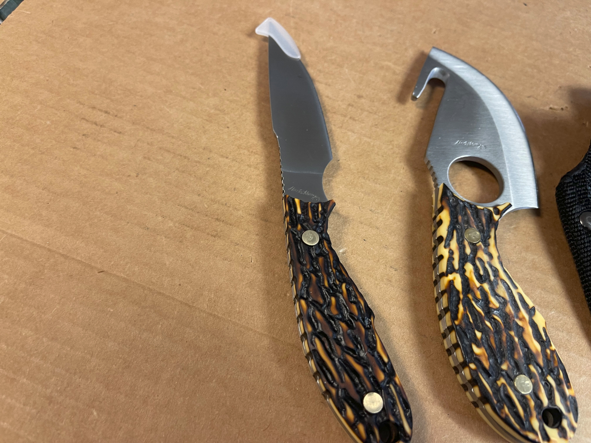 Nice Combo Set Of Schrade Hunting Knives With Sheath New For Sale at