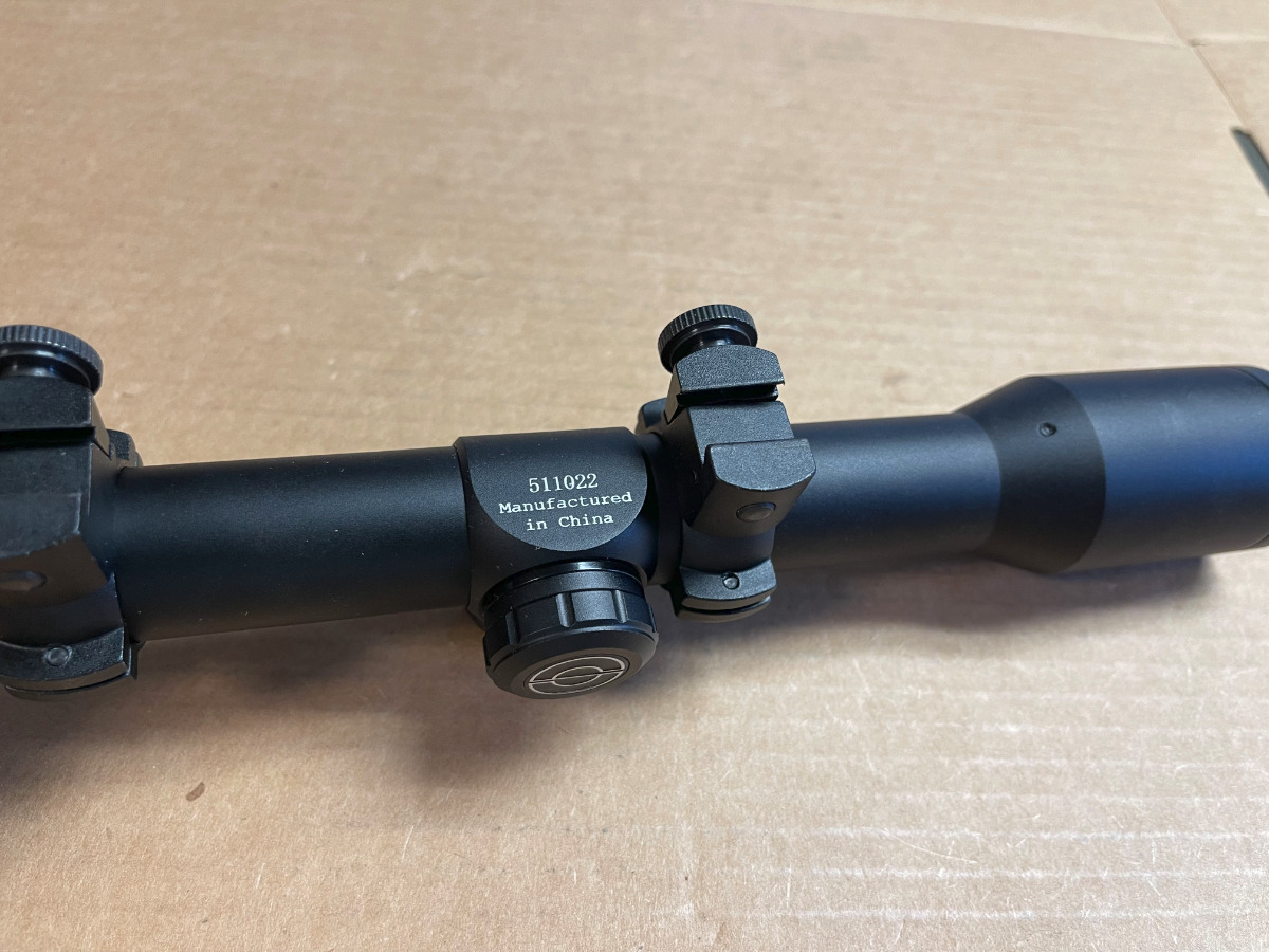 SIMMONS 4X32 22 MAG RIFLE SCOPE WITH SCOPE RINGS EXCELLENT 17240451 ...