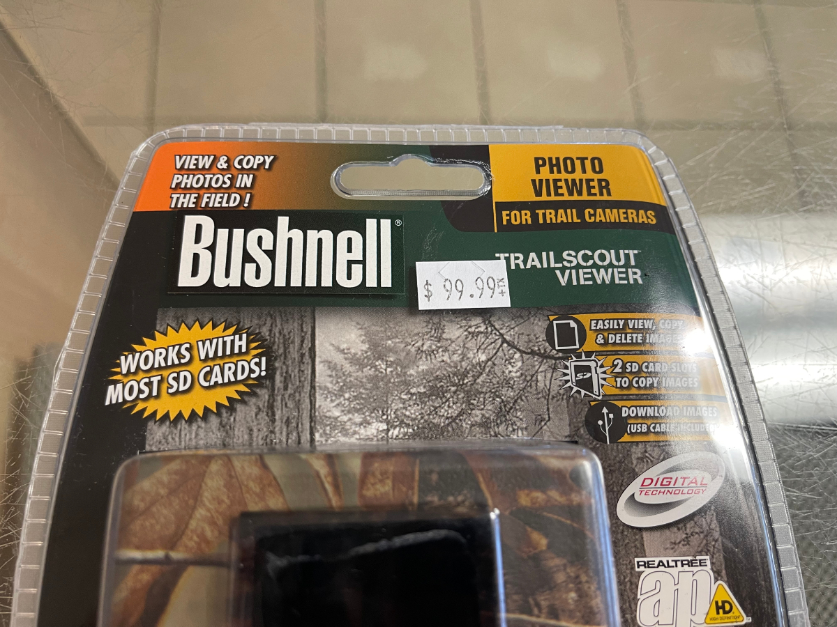 Bushnell trail scout digital camera viewer 119500 w sd memory card