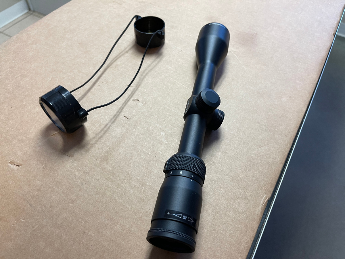 Vortex Diamondback 412x40 Rifle Scope With Lens Covers Nice For Sale at 17254042