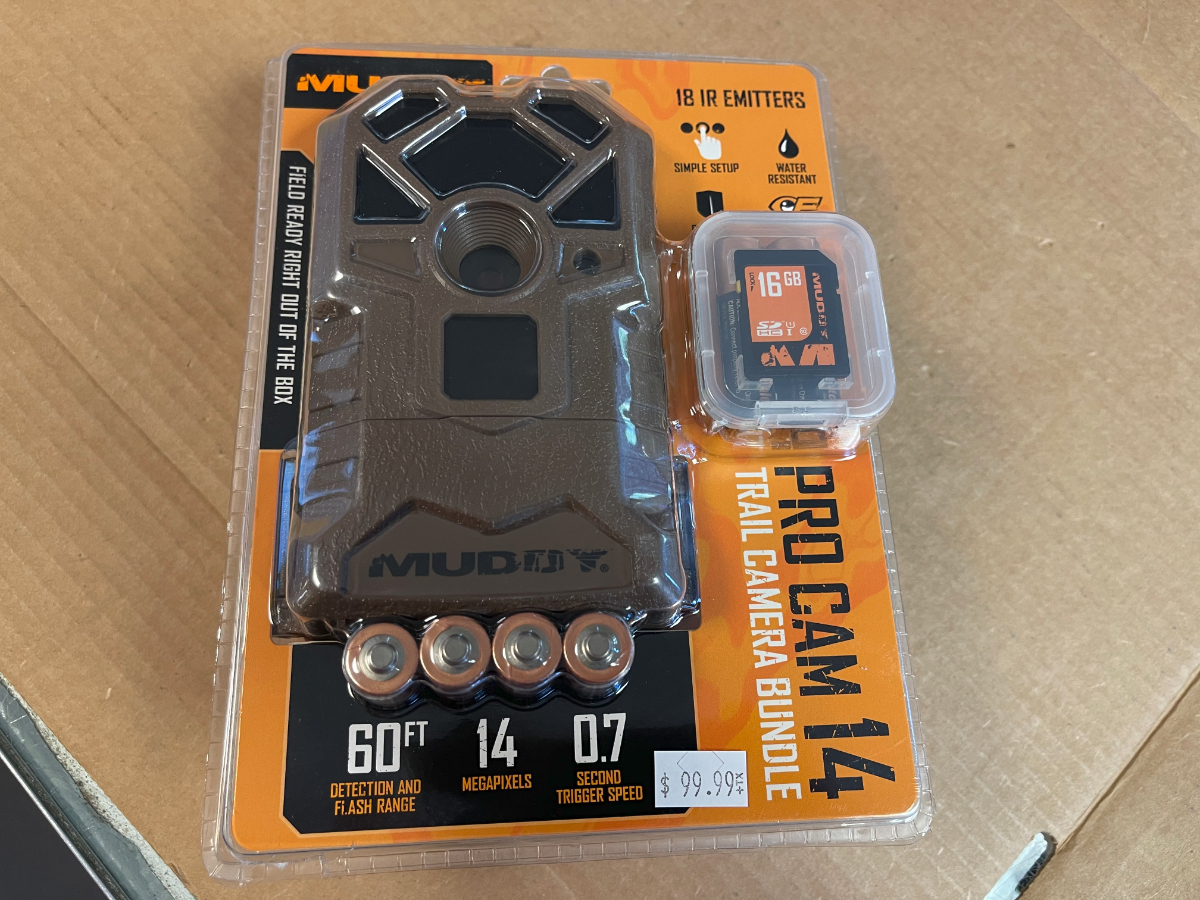 Muddy Pro Cam 14 Megapixel W/ Video 6 Batteries And 16gb Sd Card