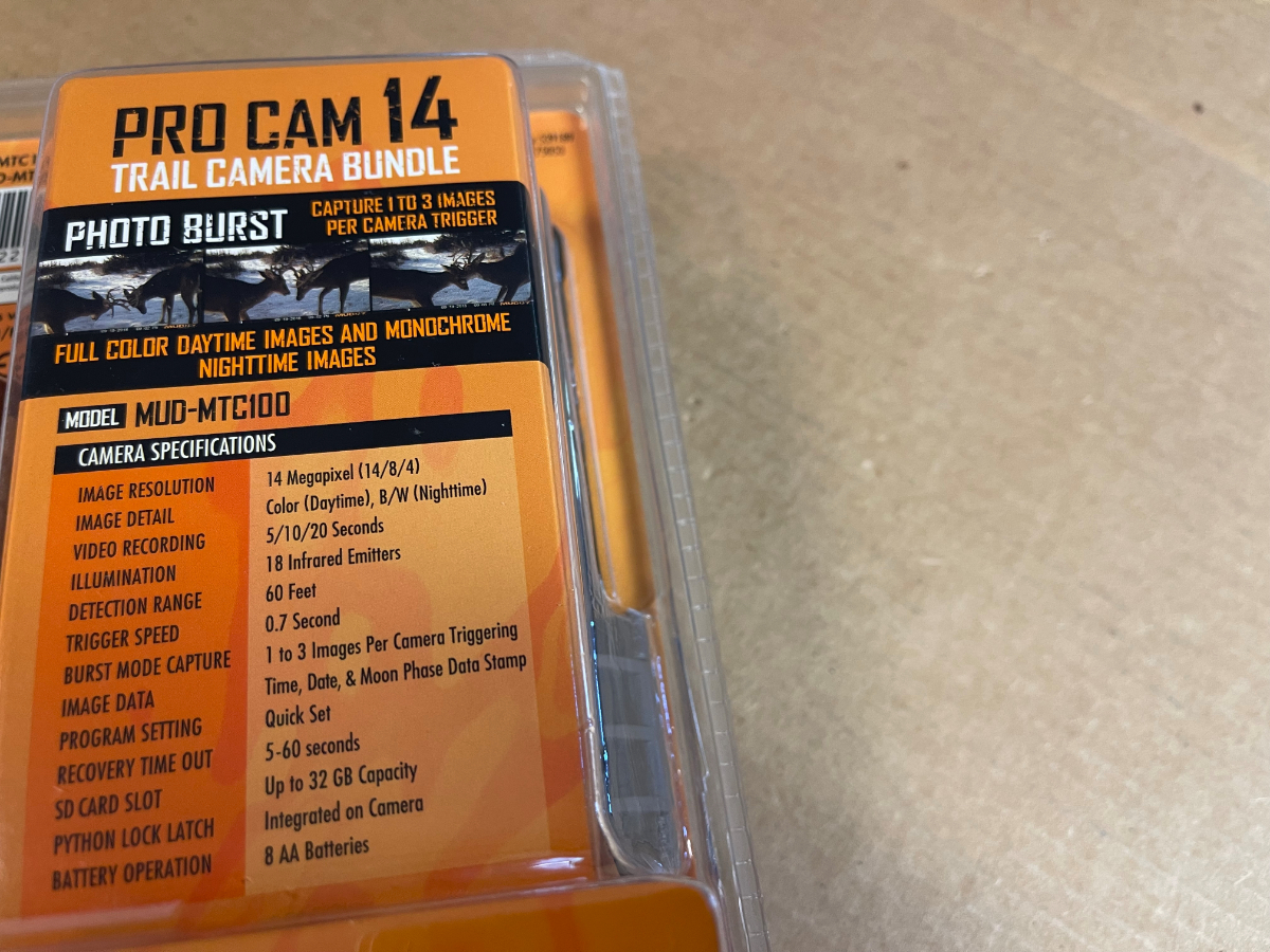 Muddy Pro Cam 14 Megapixel W/ Video 6 Batteries And 16gb Sd Card