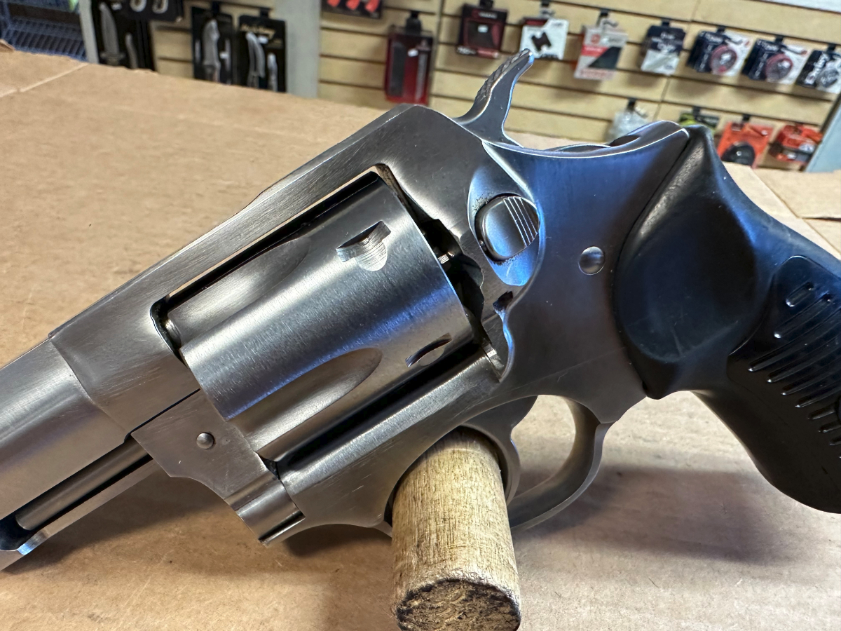 Ruger MODEL SP101 5 SHOT REVOLVER 2.25 INCH BARREL STAINLESS FINISH SA/DA EXCELLENT .357 Magnum - Picture 3
