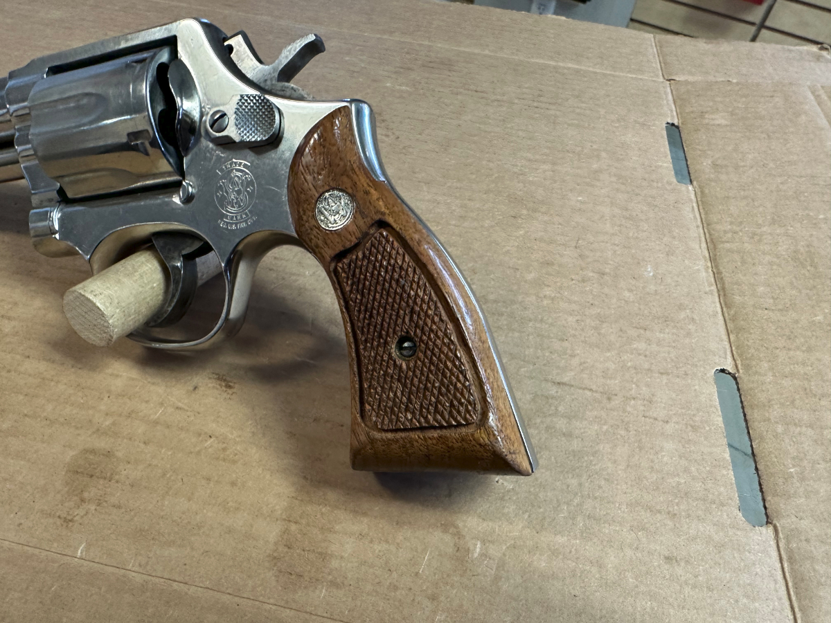 Smith & Wesson MODEL 581 (NO DASH) NICKEL FINISH 4 INCH BARREL 6 SHOT REVOLVER WOOD GRIPS NICE .357 Magnum - Picture 6