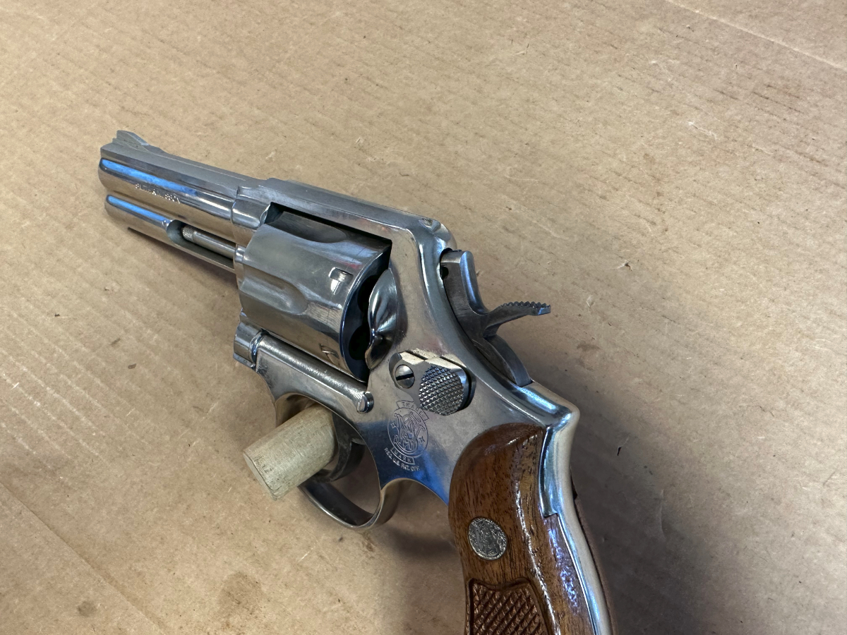 Smith & Wesson MODEL 581 (NO DASH) NICKEL FINISH 4 INCH BARREL 6 SHOT REVOLVER WOOD GRIPS NICE .357 Magnum - Picture 10