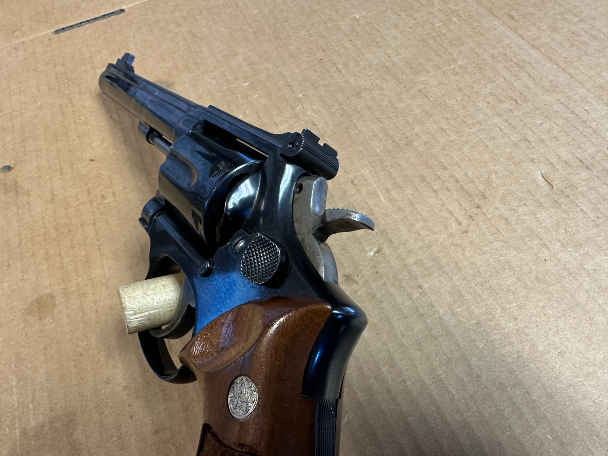 Smith & Wesson MODEL 14-4 6 SHOT REVOLVER 6 INCH BARREL WOOD GRIPS BLUED FINISH NICE .38 Special - Picture 10
