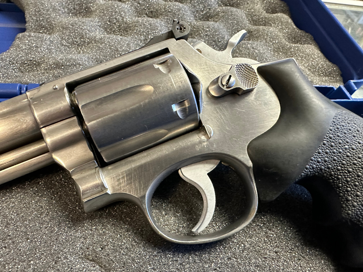 Smith & Wesson Model 66 Stainless Steel 4.25 Inch Barrel & 6rd Cylinder Matte Stainless Steel K-Frame EXCELLENT .357 Magnum - Picture 3