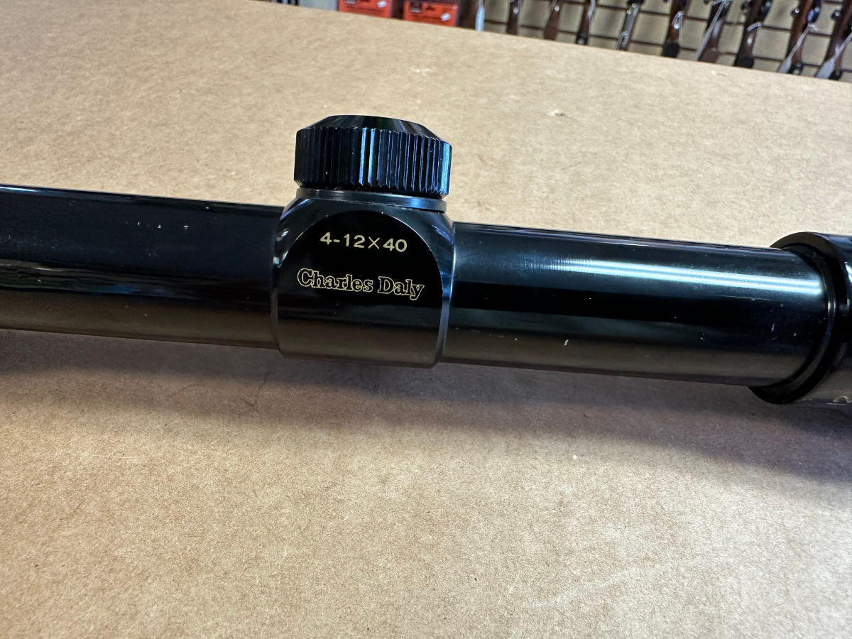 very-nice-japan-glass-vintage-charles-daly-rifle-scope-4-12x40