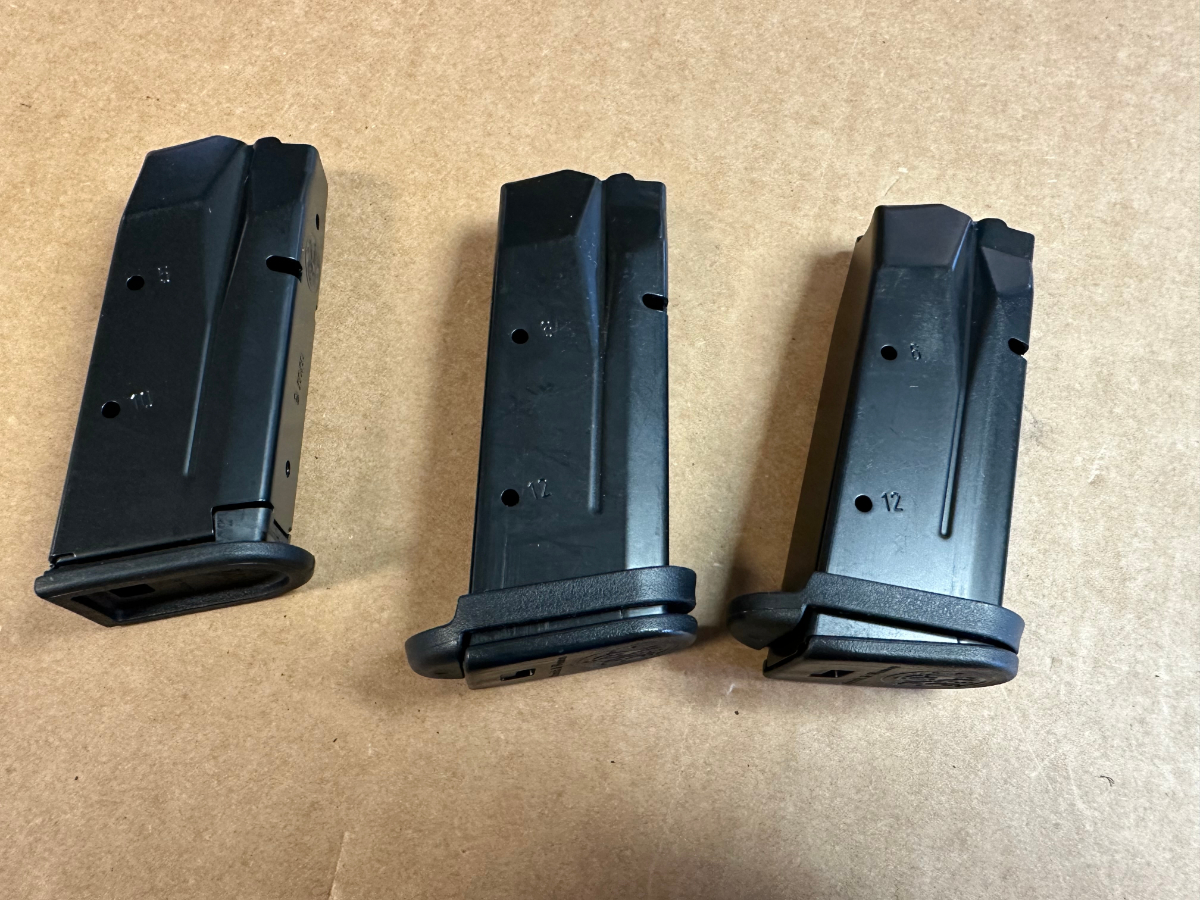 Nice Lot Of Three Smith & Wesson Csx 9mm Magazines Two 12 Round And One ...