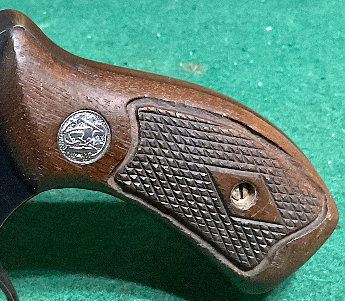 Smith & Wesson BABY CHIEF1952 90 FINISH 5 SCREW Original Diamond Grips TIGHT & TRUE ACTION & TIMING , BORE 99 - Picture 4