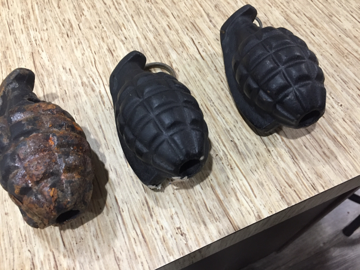 US Government Issue US WW2 Dummy Pineapple training grenades Original