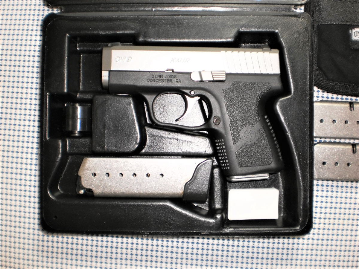 Kahr Cm9 Two Tone Slim Pocket Carry Nib 1 Six And 3 Seven Rd Mags