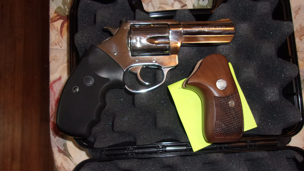 Charter Arms Magnum Pug .357 Magnum 3