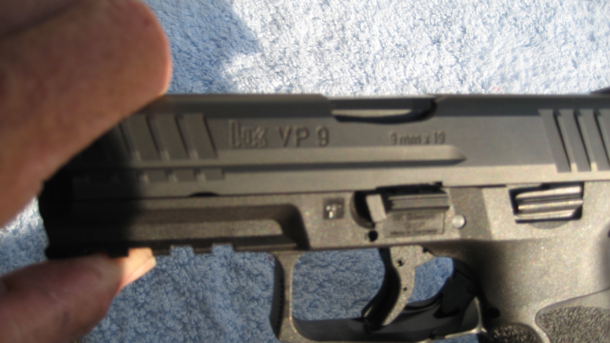 Heckler & Koch - Nine Millimeter Semi-Auto Pistol,15+1, Two Magazines, Manual, Original Case. - Picture 9