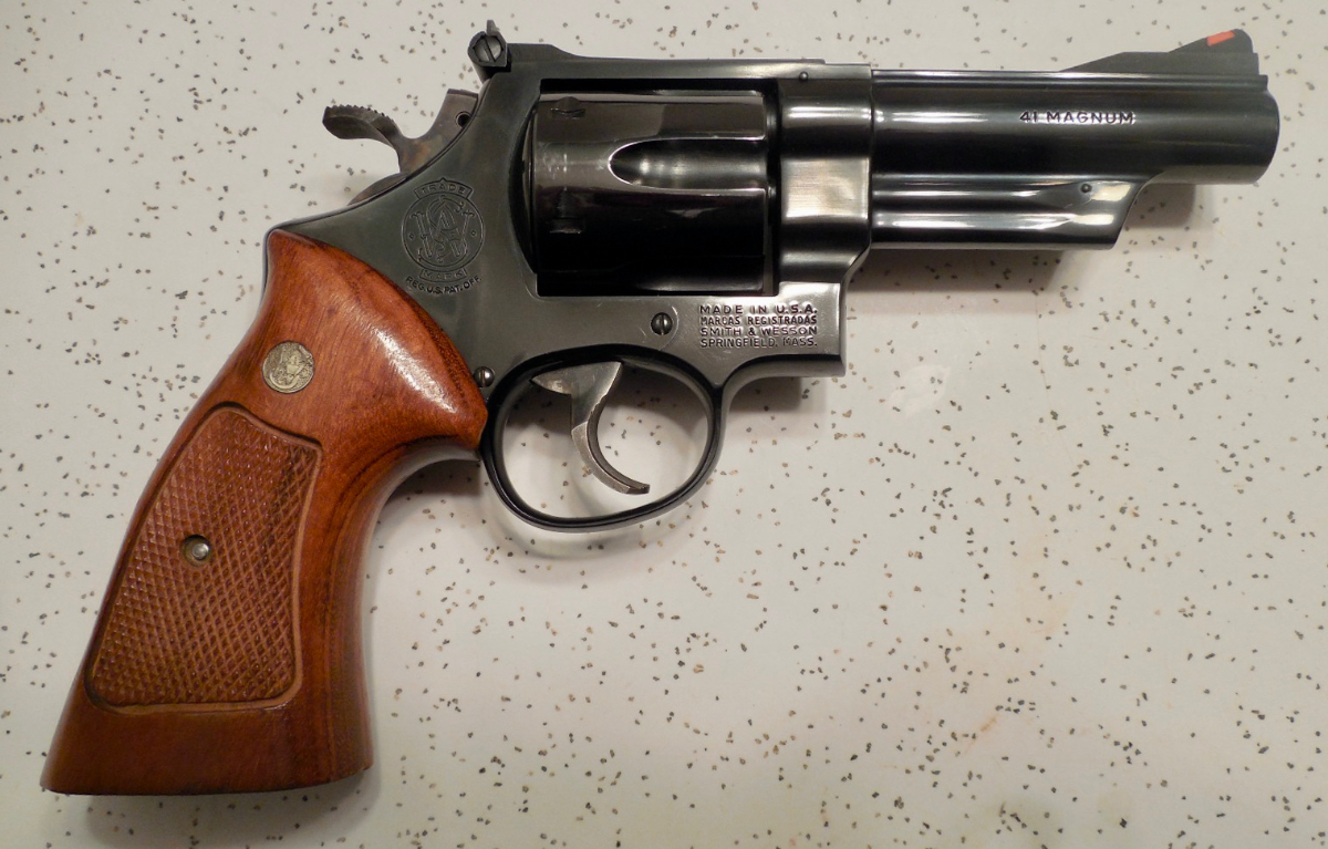 Smith & Wesson S&W 4