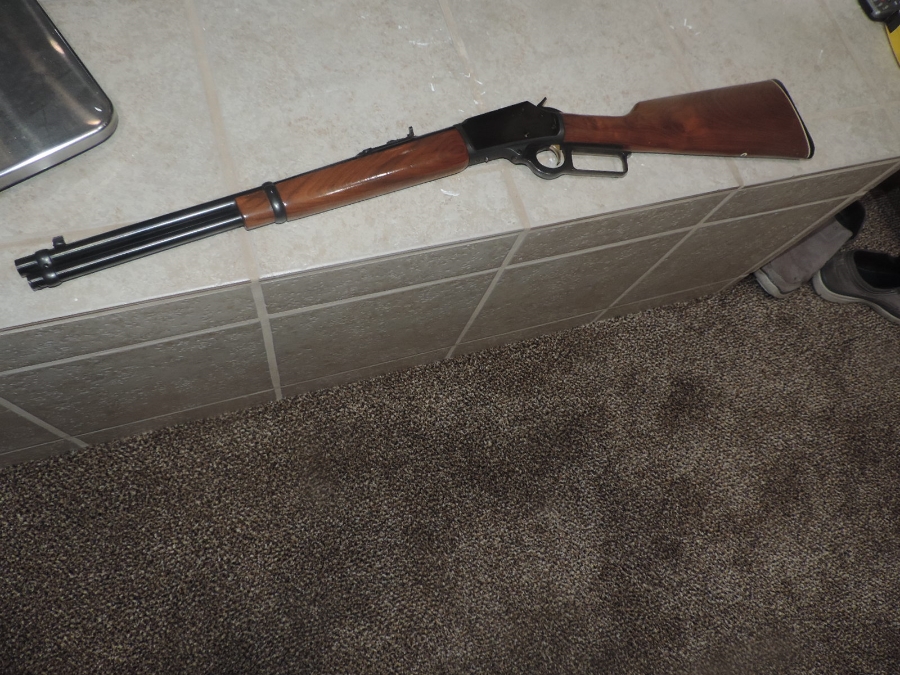  - MARLIN 1894 IN 357 CALIBER WITH NO RESERVE - Picture 8